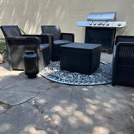 Balneotherapie Avec Exterieur Montreuil (Seine-Saint-Denis)